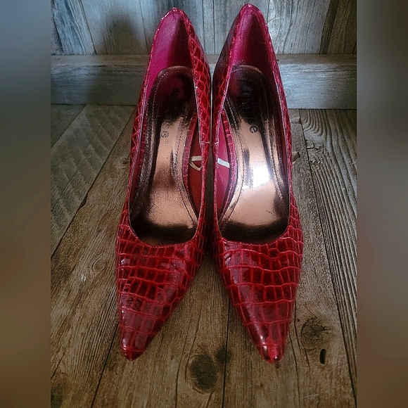 Red heels - Picture 6 of 6